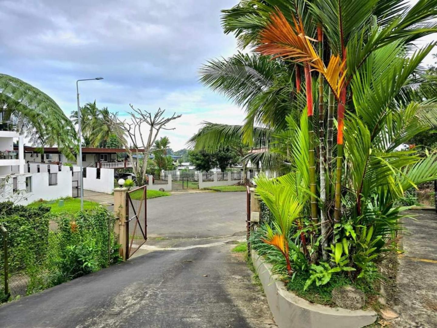 Family Retreat In Suva, Swimming Pool, Free Wifi & Parking Apartment Bagian luar foto